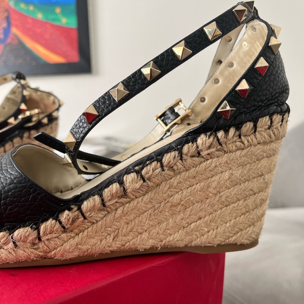 Valentino 85mm Rockstud textured-leather wedge espadrilles